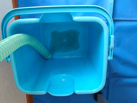 おそうじ本舗 エアコンクリーニング体験:寝室のエアコンの汚水