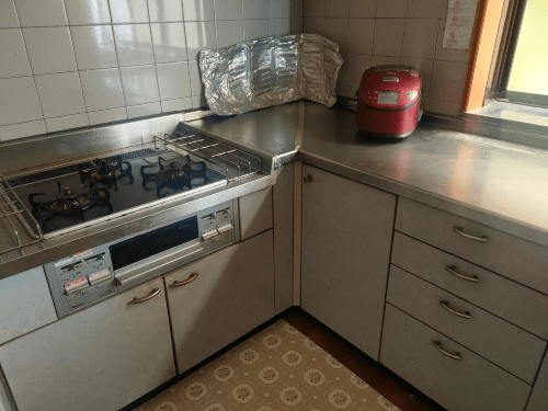 おそうじ革命にいらいした台所全体像