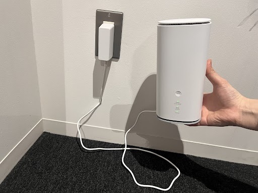 とくとくBBホームWi-Fiに電源を入れた時の様子