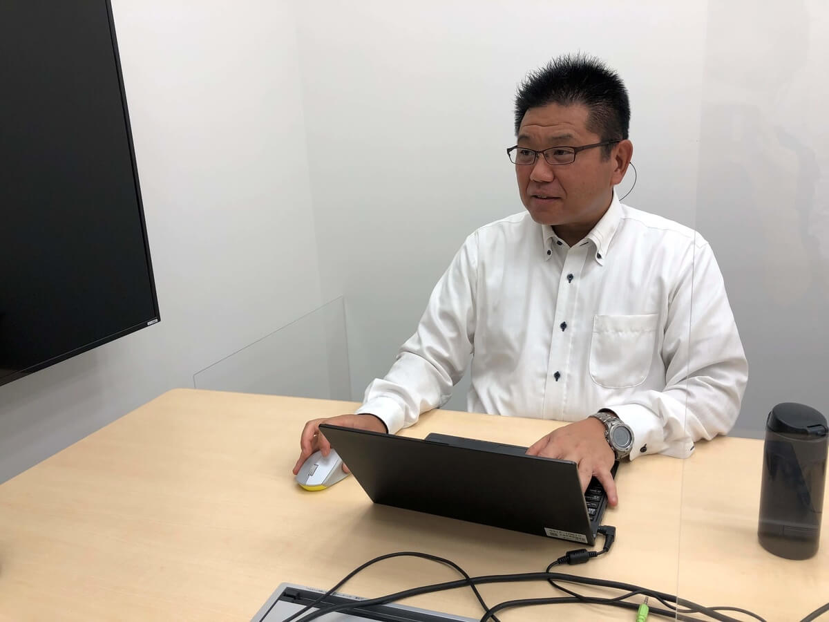 mineo責任者の福留康和氏