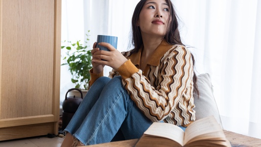 【2026年】初めての一人暮らし お金の不安を徹底解消 | いくら必要？新社会人・大学生が賢く固定費を削減する方法