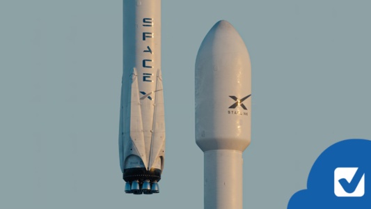SpaceX社スターリンクの現在|技術開発が進むも、宇宙ゴミの深刻化に加担?