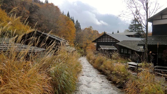 Nyuto Onsen Fall